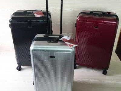 飞机托运最大行李箱多少寸（登机箱是20寸还是24寸）