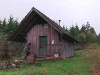 木屋建造（荒野木屋建造）