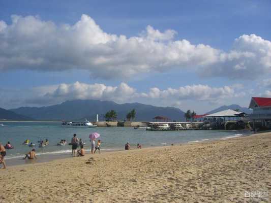 海南陵水好还是三亚好（陵水必去的五大景点）