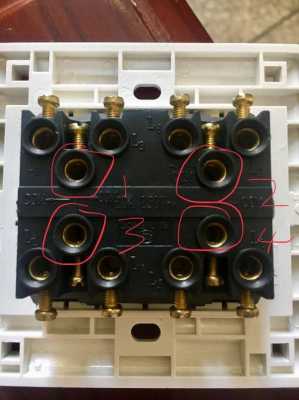 4开开关怎么接线（红牛4开开关怎么接线）