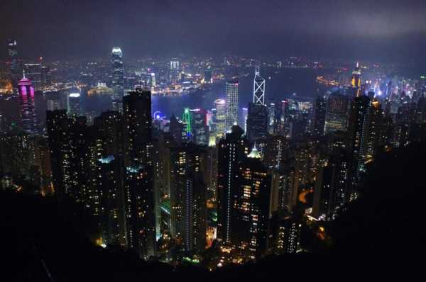 香港平顶山（香港平顶山夜景）